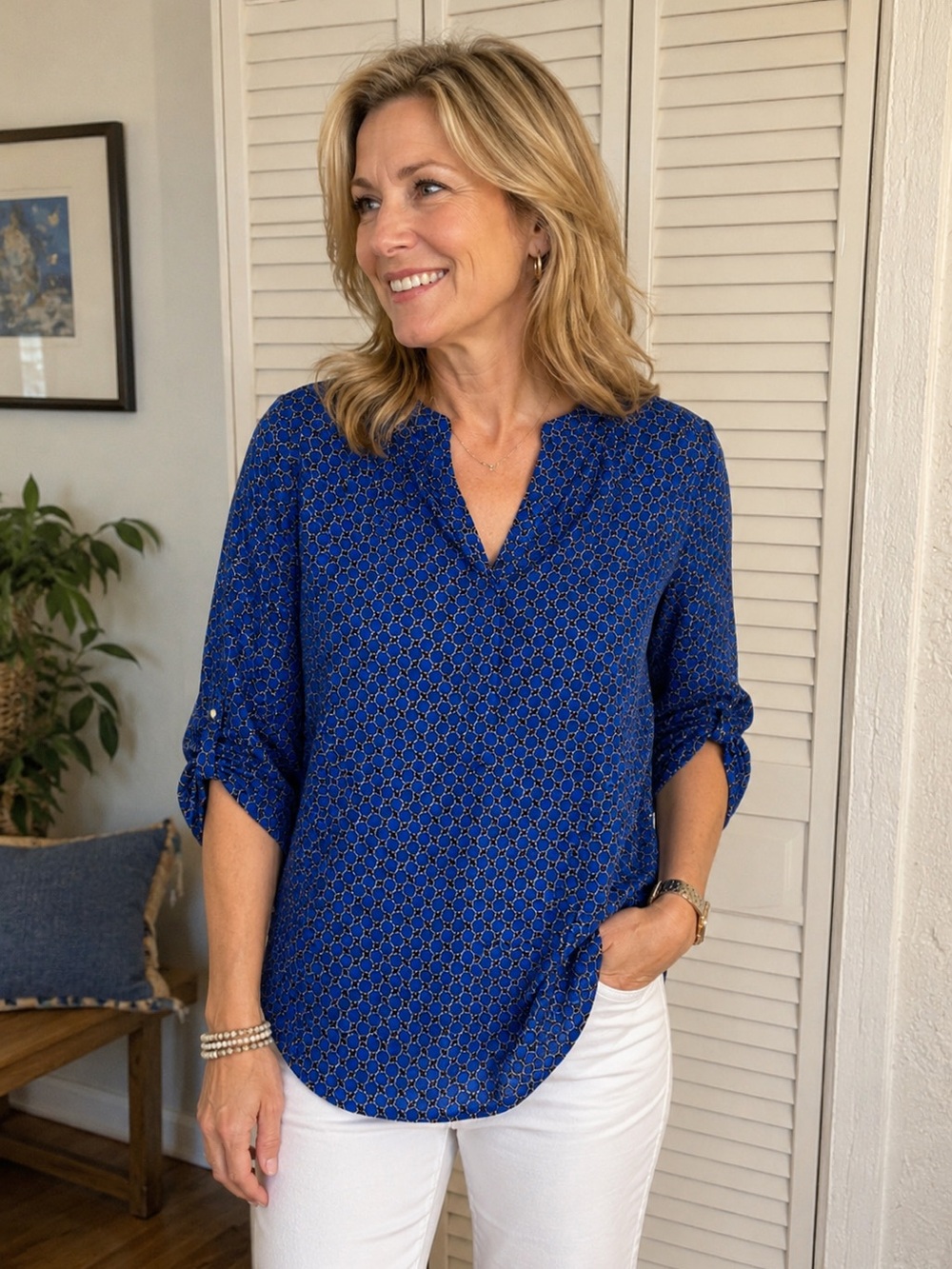 Ann Taylor NWT 100% Silk Blue Geometric Print Blouse SMALL
